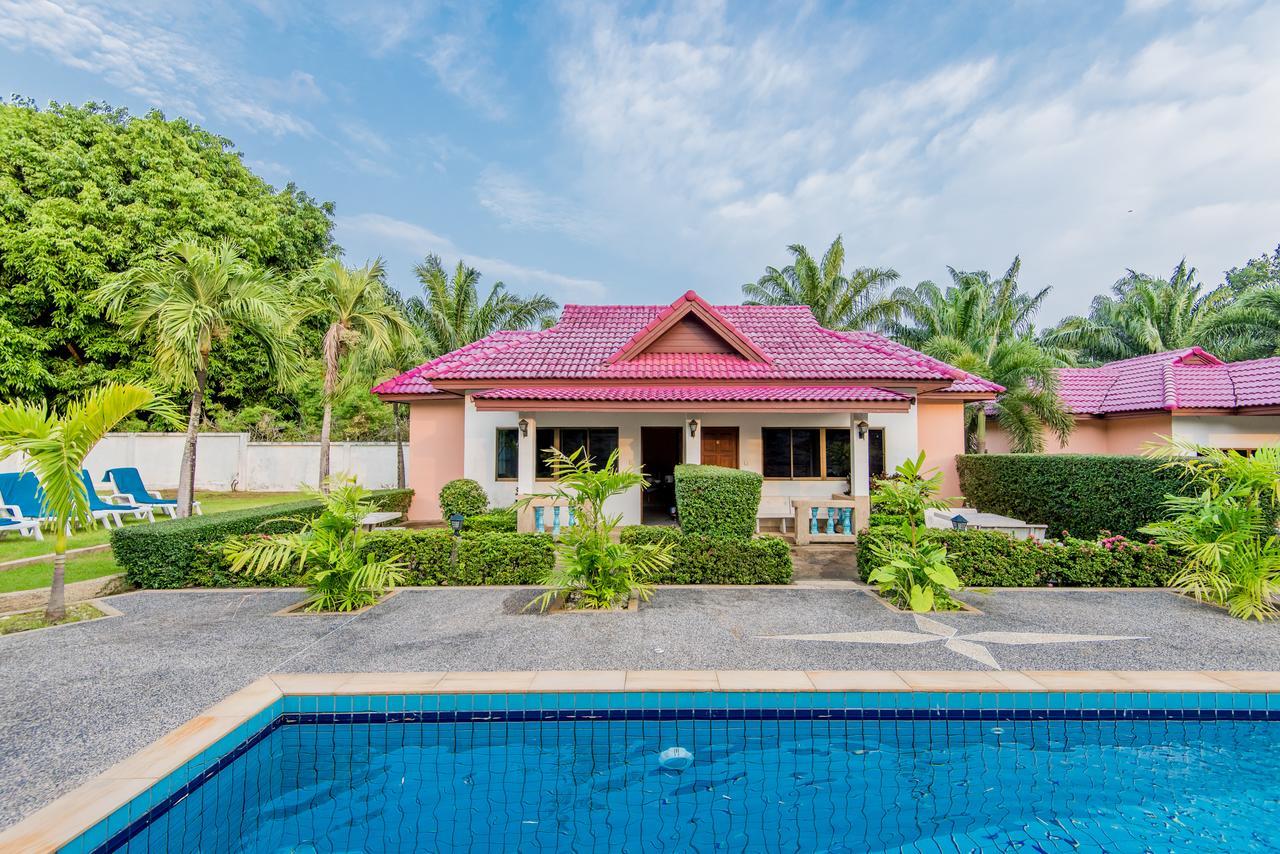 Tananza & Phuket Resort 3*
