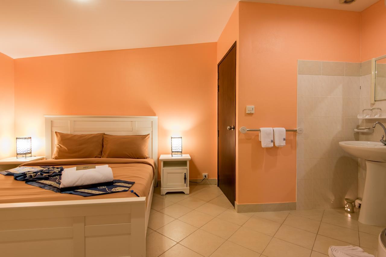 Resort Tananza & Phuket Nai Harn