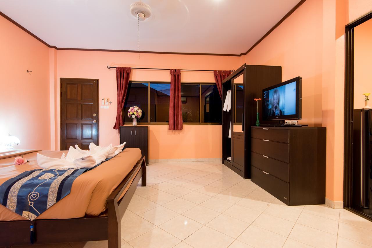 Tananza & Phuket Resort