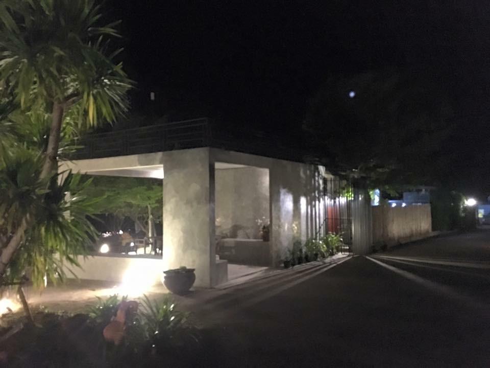 Twelve Oclock Resort