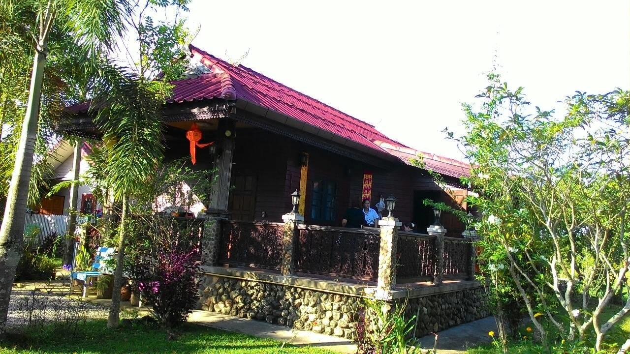 Maesai Doi View Chalet *