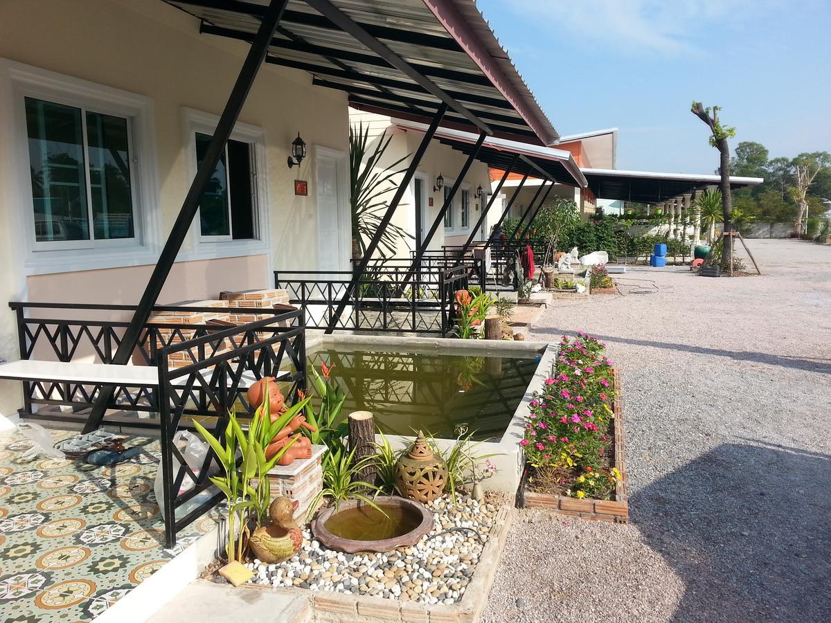 Fancy Carp Resort 3*
