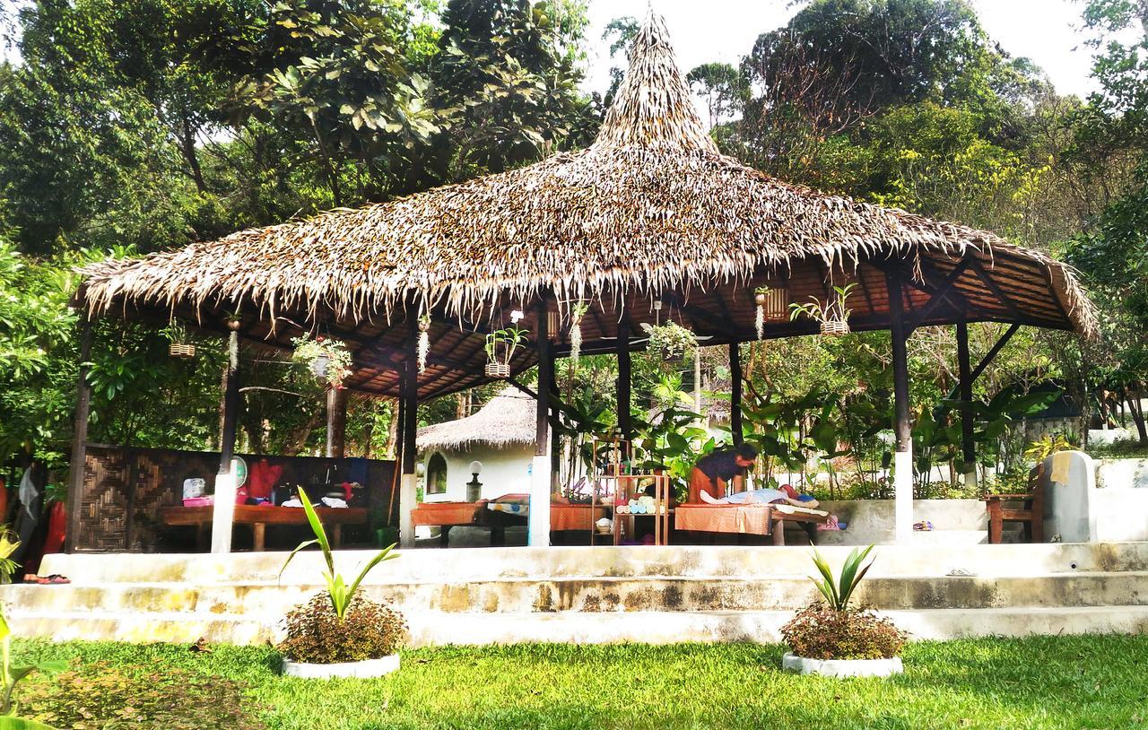 Flower Power Farm Village Koh Phayam