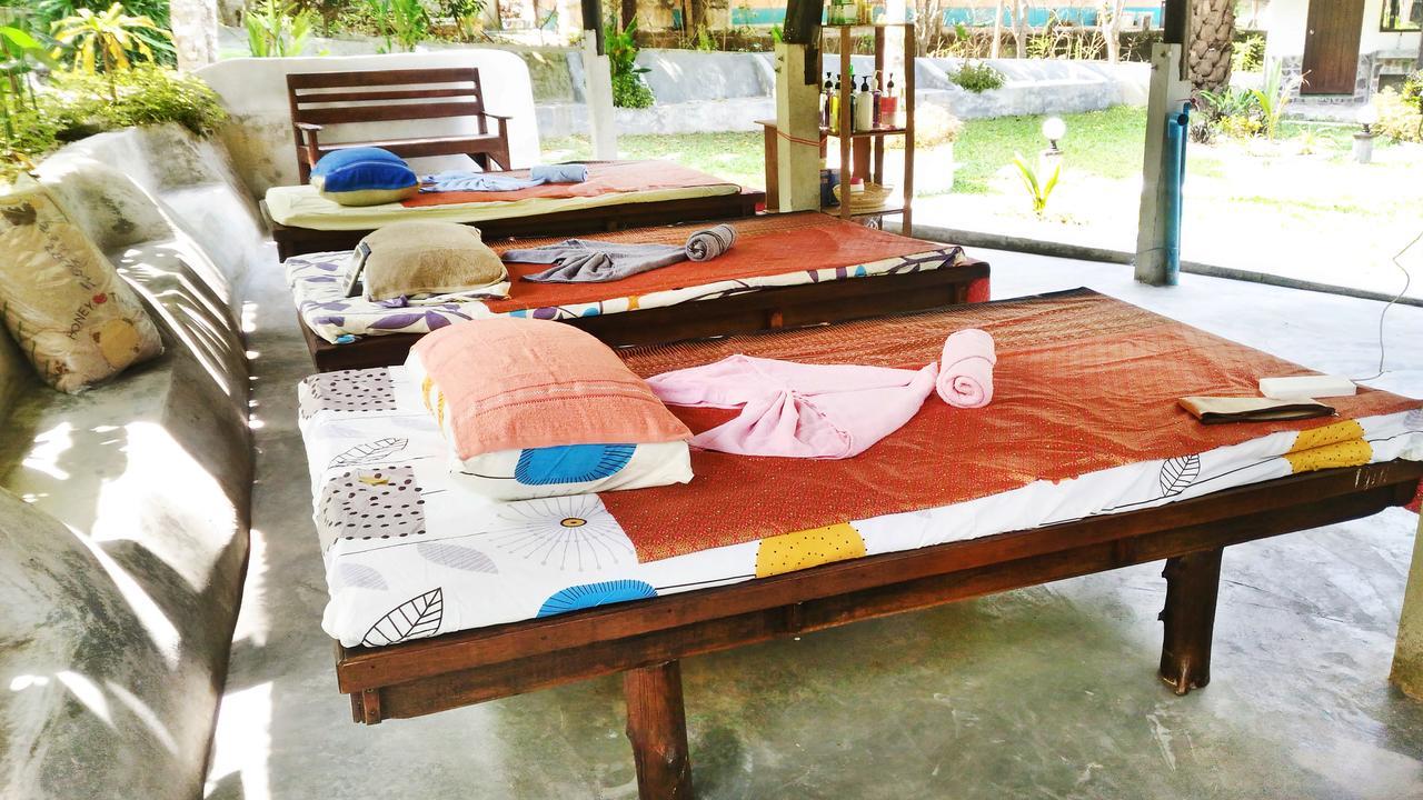 Resort Flower Power Farm Village Koh Phayam