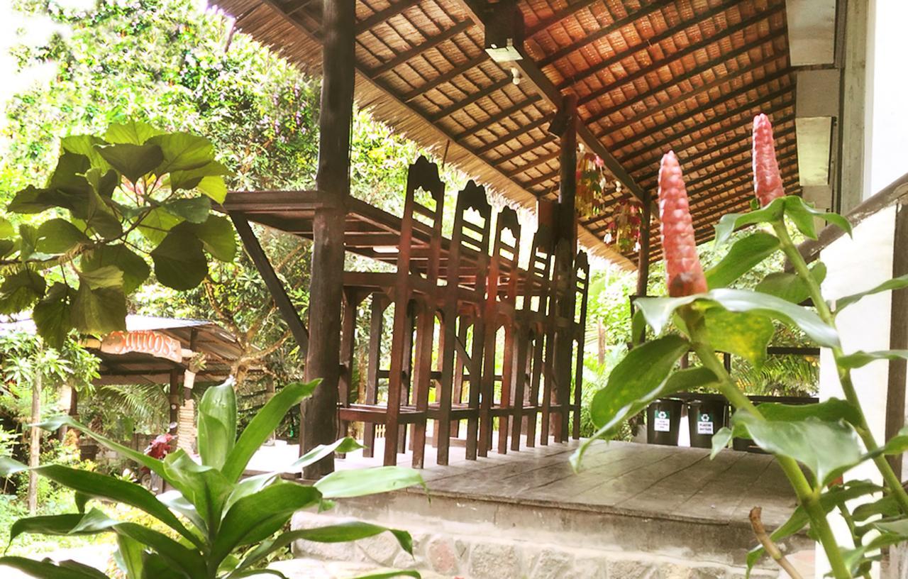 Flower Power Farm Village Resort