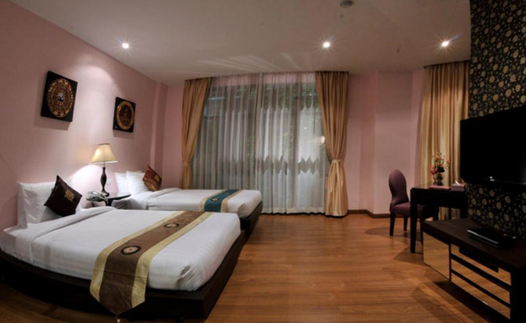 Glitz Bangkok