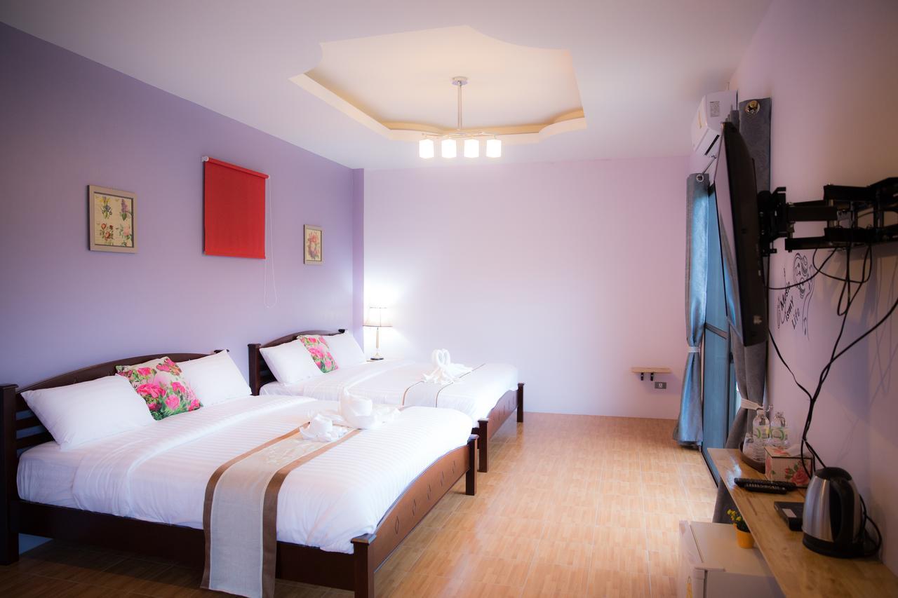 The Boat House Resort 3*