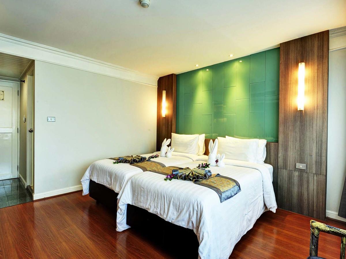 Hotel Jomtien Garden & 4*