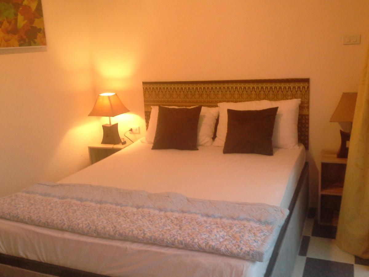 New Season Bed & Breakfast Khanom