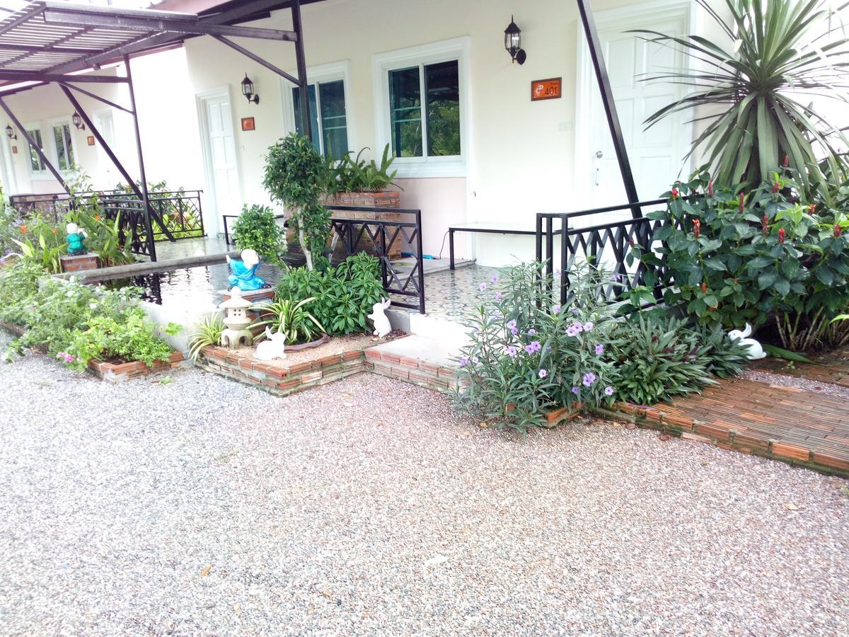 Fancy Carp Resort Cha-Am