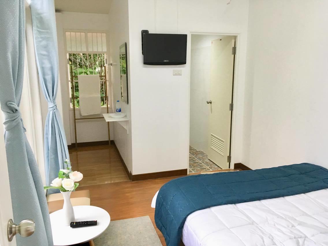 Hostel Thirty Tree Garden House *