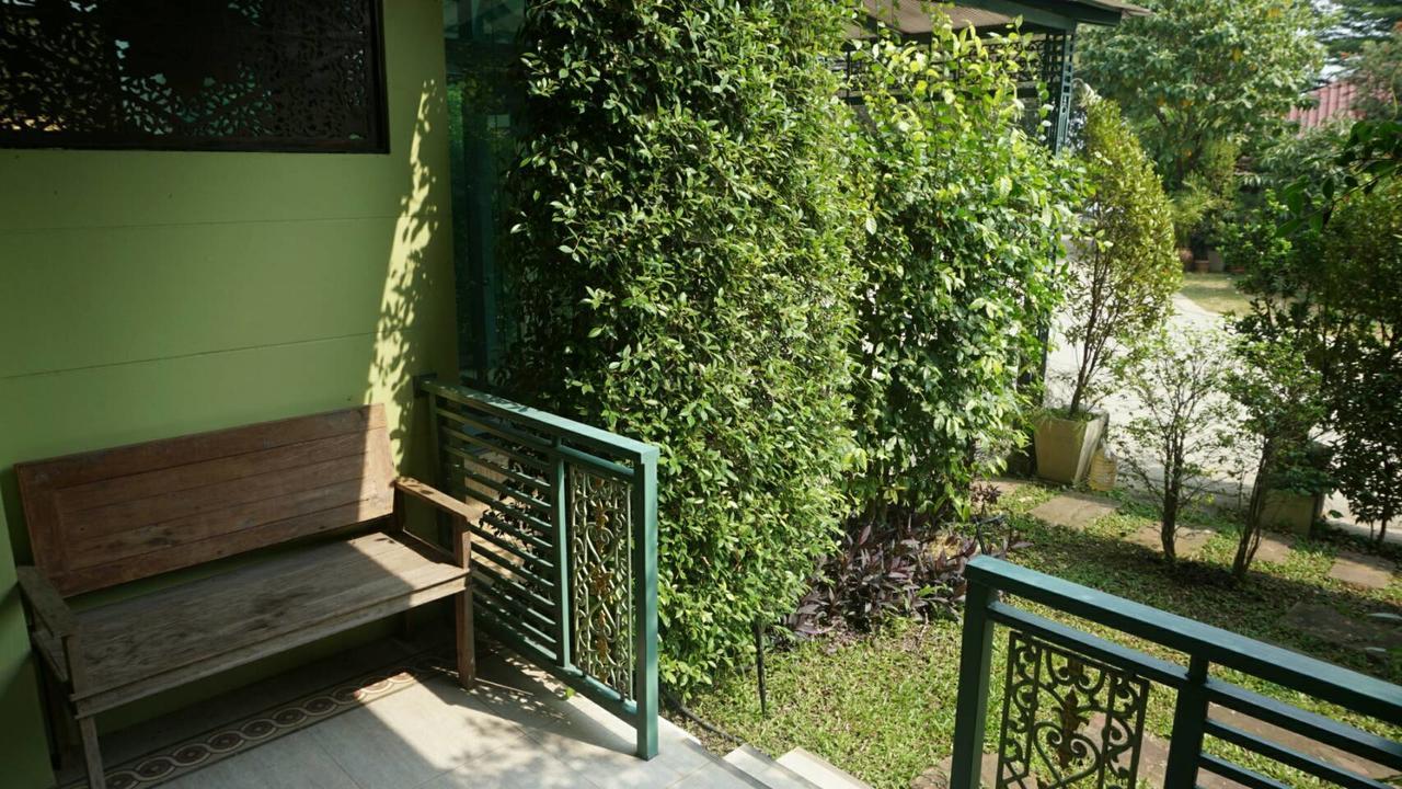 Garden Corner & Hotel 3*