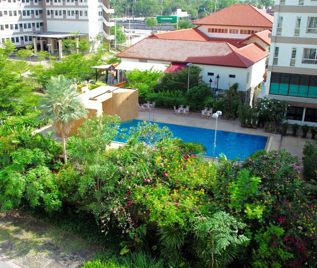 J Park - Sha Extra Chonburi