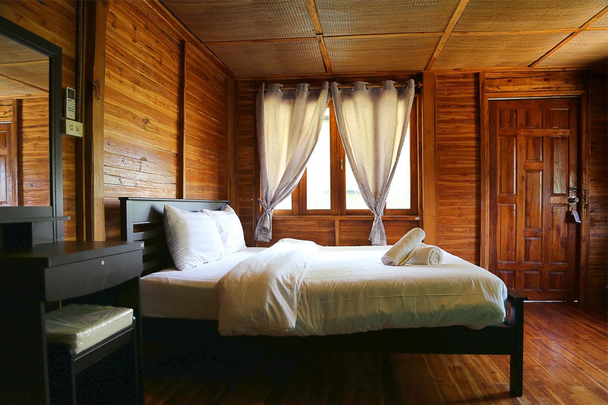 Lanta Smile Guest house