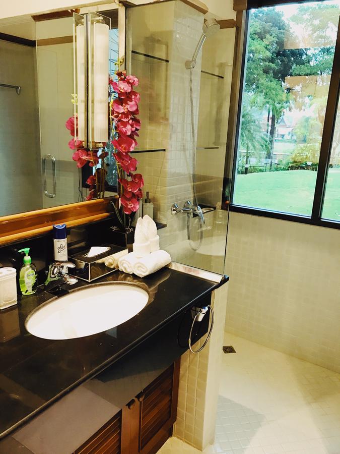 Laguna Villa