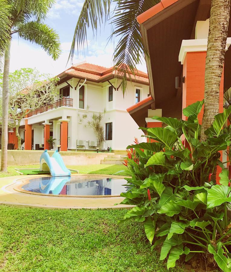 Villa Laguna *