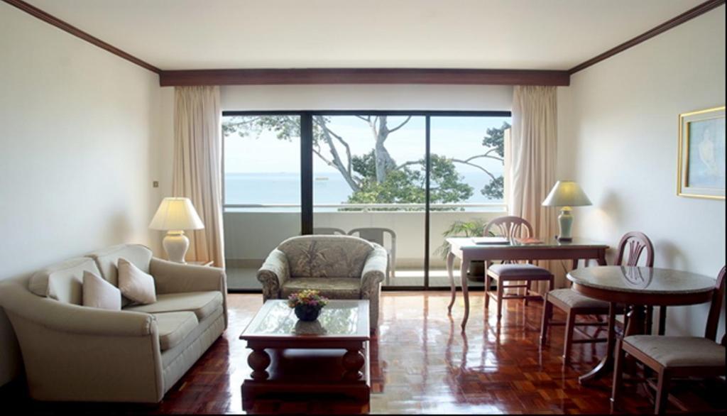 Purimas & 3* Ban Chang (Rayong)