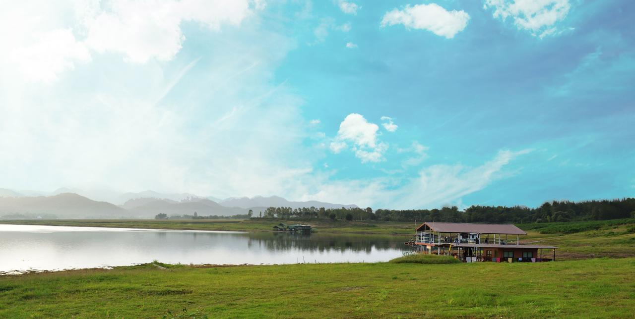 Green River Hill Resort Si Sawat