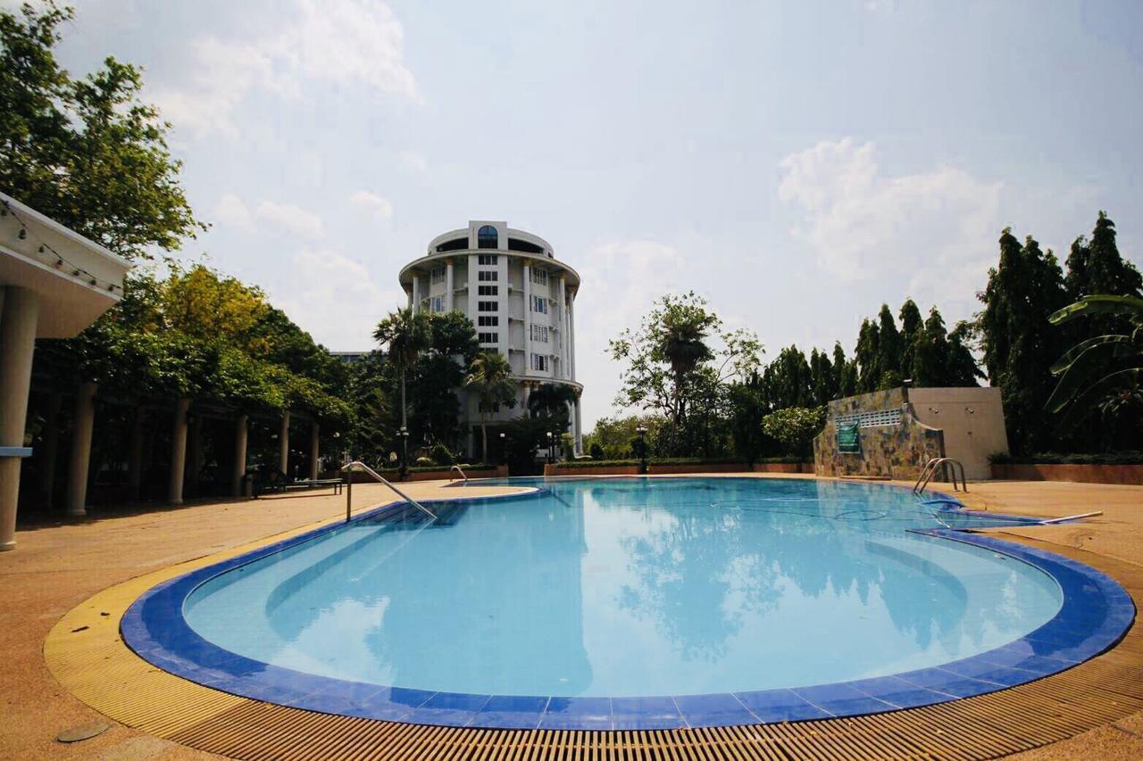 Hotel Hermitage Korat-sha