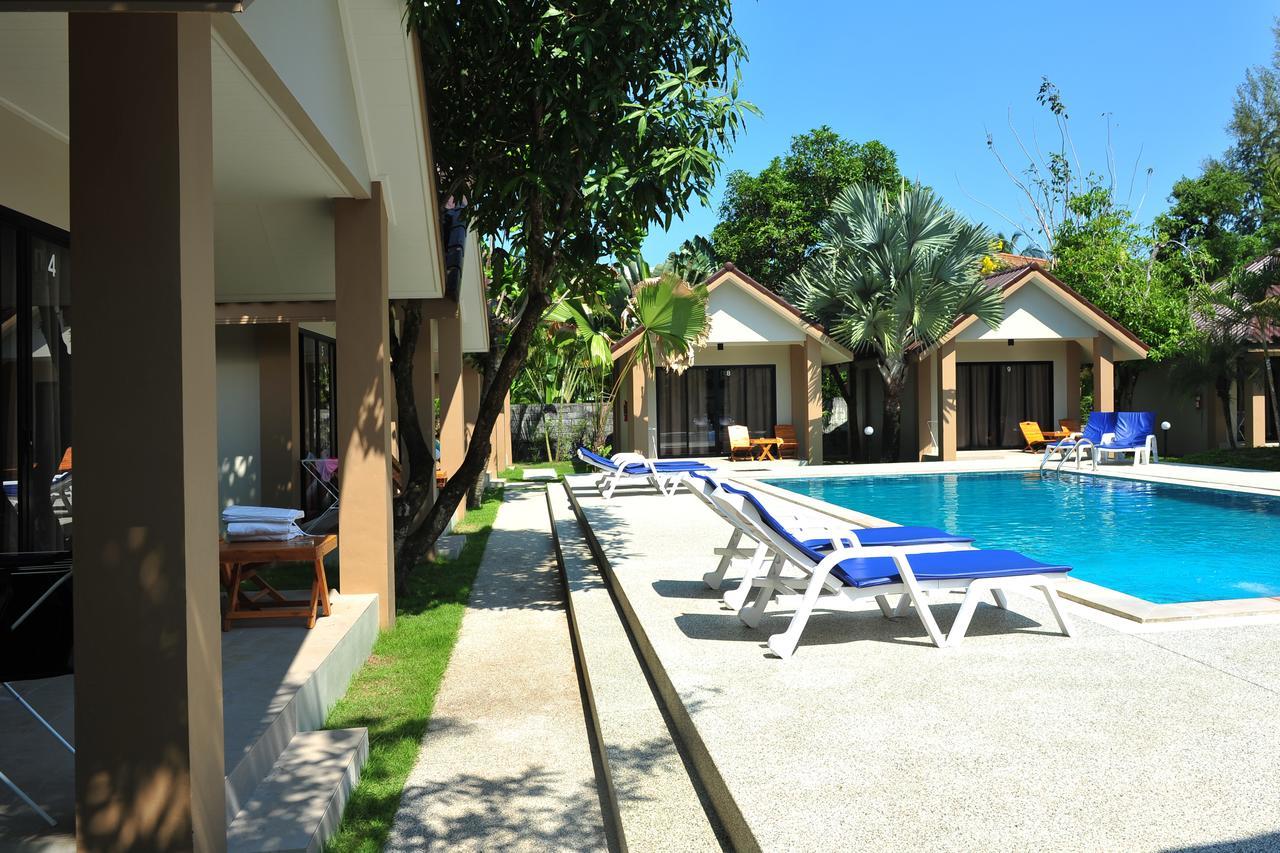Light 2* Khao Lak