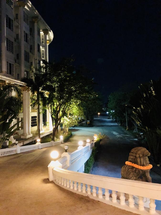 Hotel Hermitage Korat-sha 4*