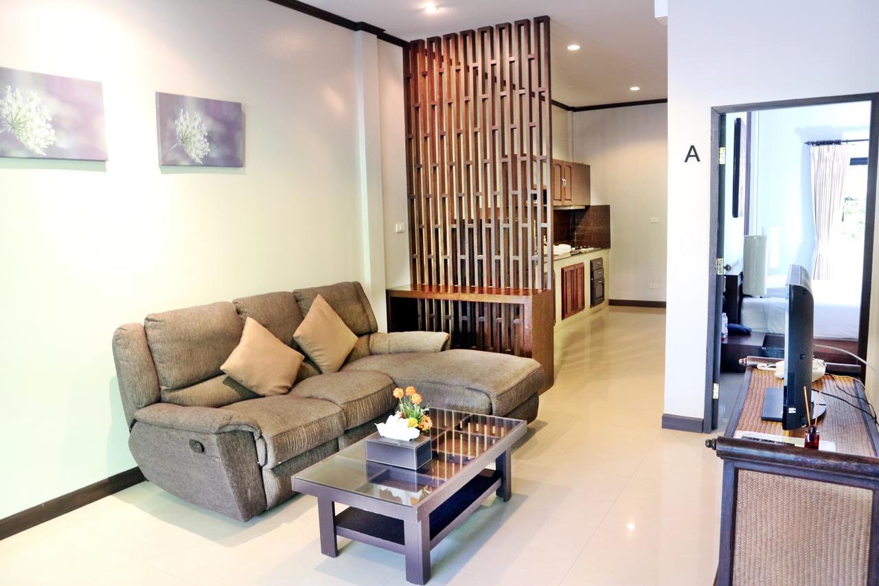 Naiharn Garden Villa