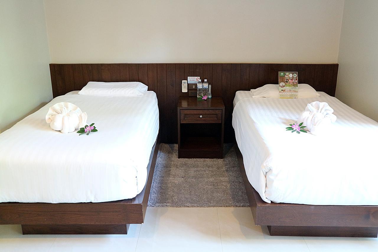 Naiharn Garden Villa Phuket