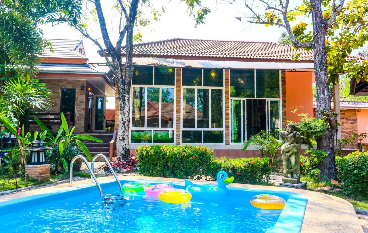 Resort Phalaburi Ban Chang (Rayong)