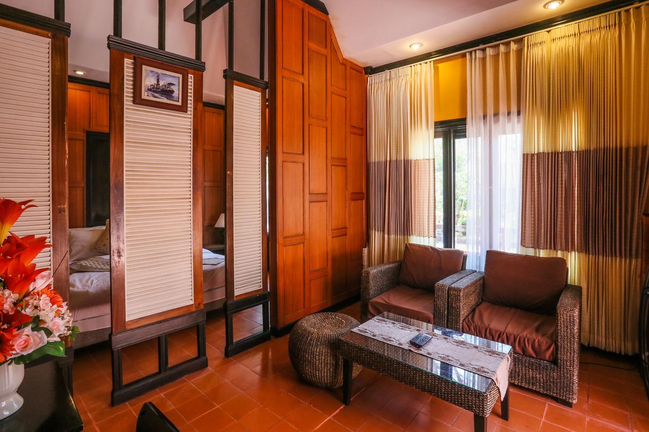 Phalaburi Resort