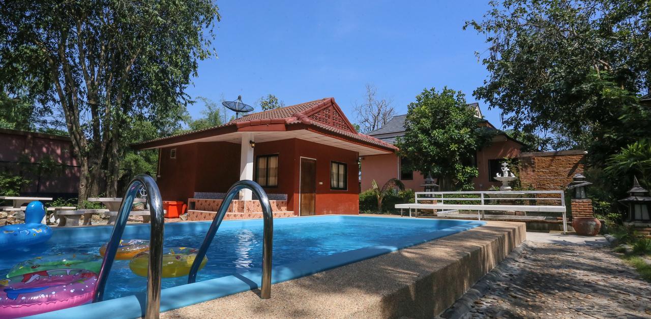 Resort Phalaburi