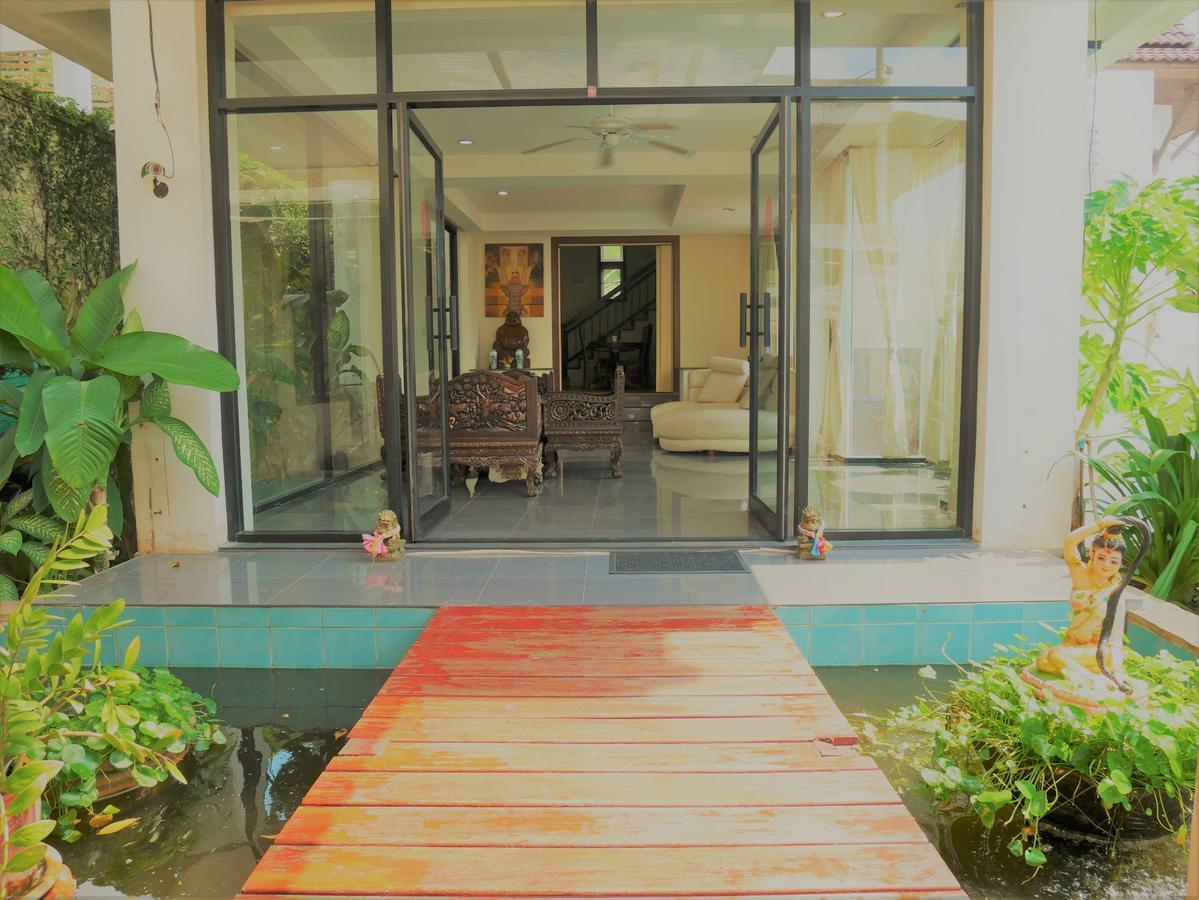 Sunset Resort *