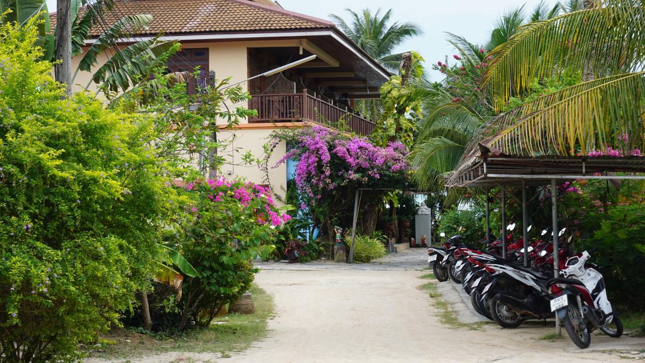 Resort First Baan Tai