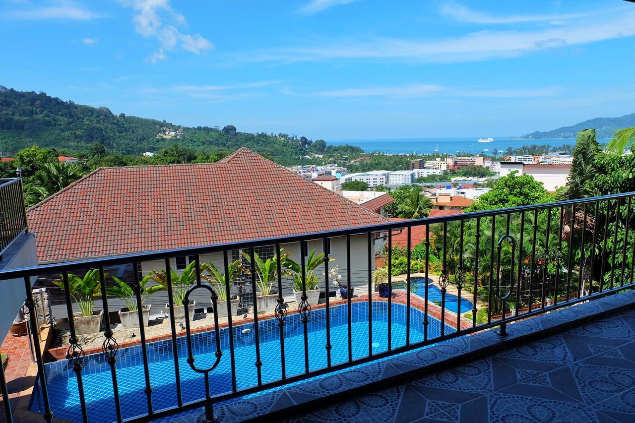 Happy Holidays Luxury Pool Villa *