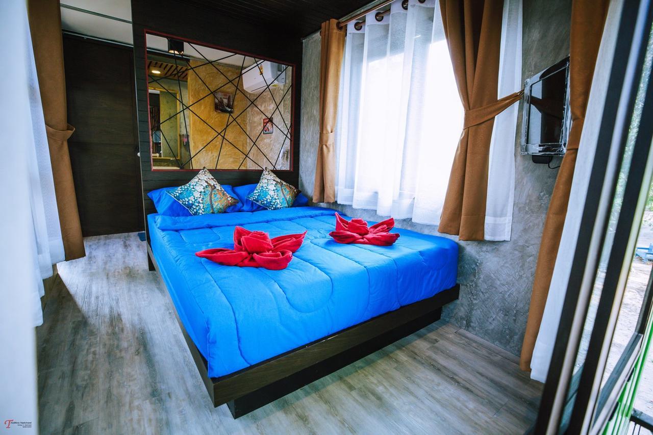 Baan Rom Talay Made' 2* Koh Samet