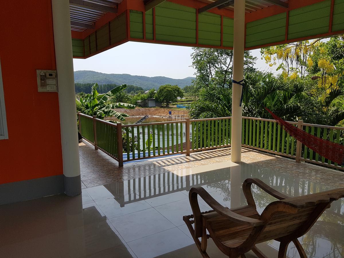 Baan Pak Phutawan Takat Ngao