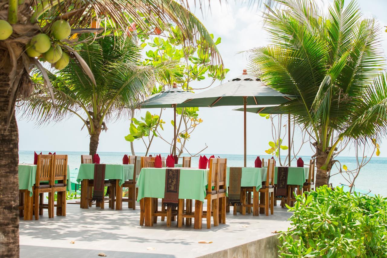 Coconut Hotel 3*