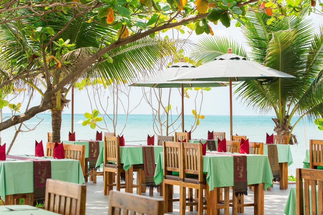 Coconut Hotel