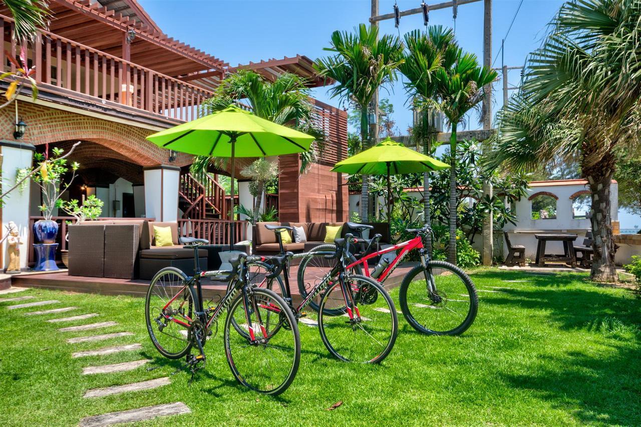 Resort Palm