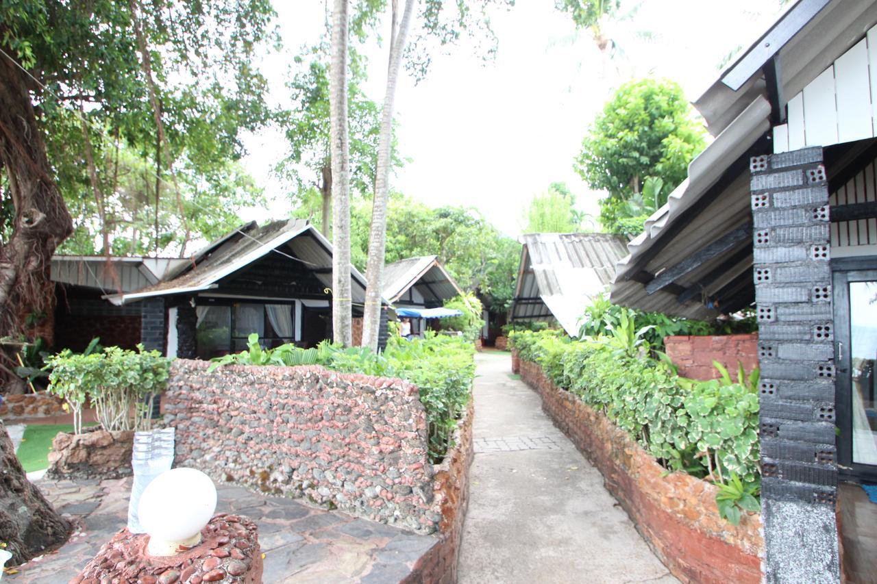 Pine * Krabi
