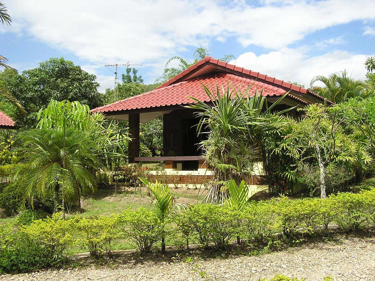 Khoom Kam Kaew Resort Phrao
