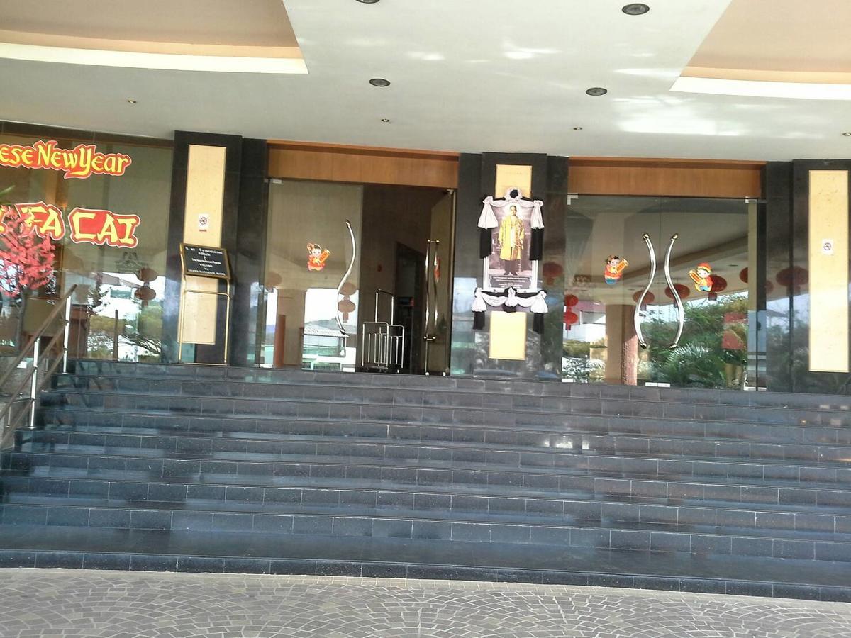 Grand Mandarin