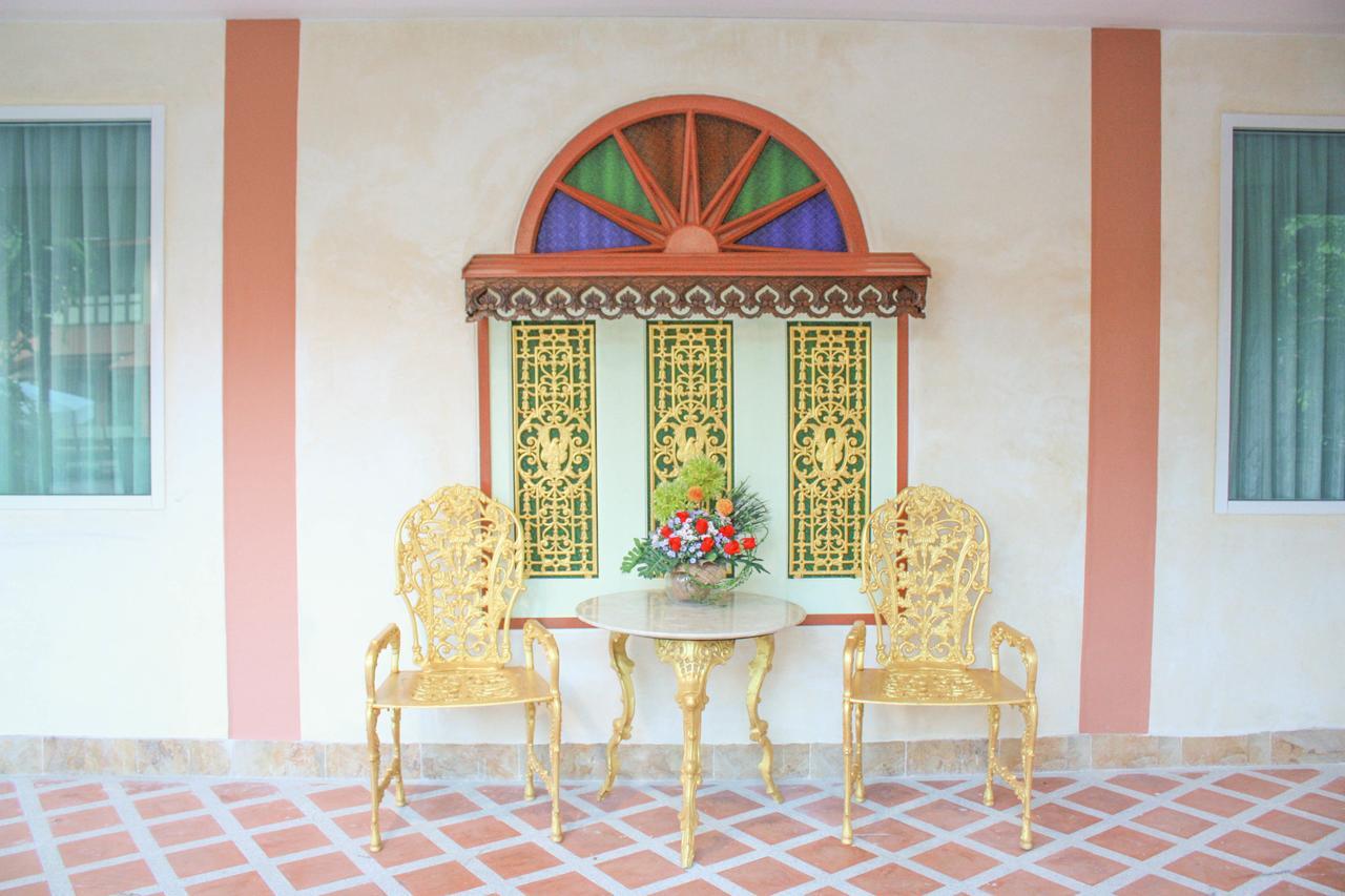 Chuchaiburi Sri Resort Amphawa