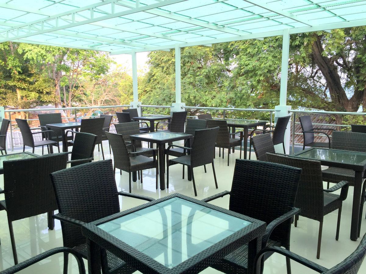 Resort Sea Breeze Bungalow *