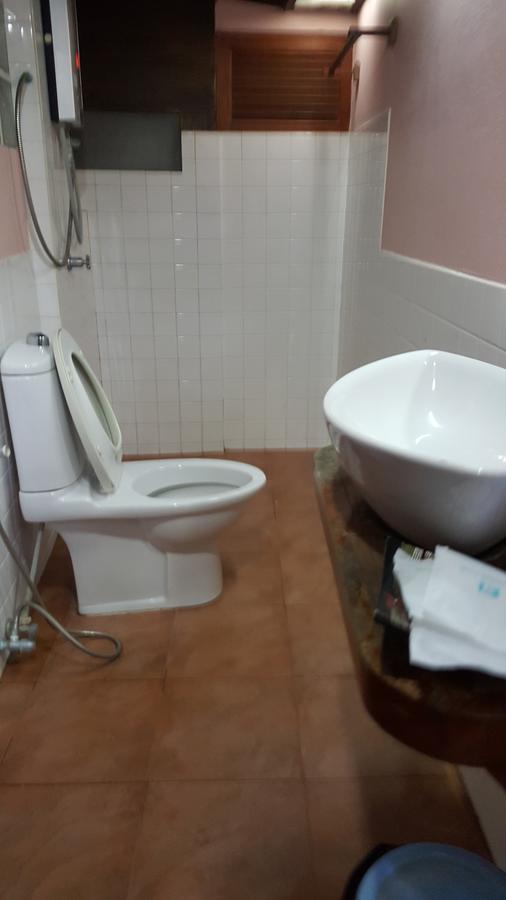 Ruean Mai Chai Khlong 3* Amphawa
