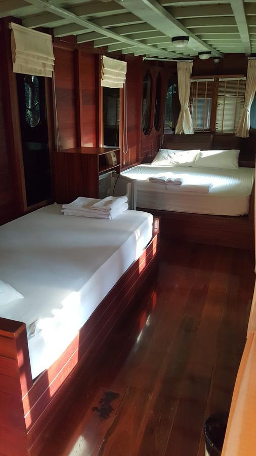 Resort Ruean Mai Chai Khlong Amphawa