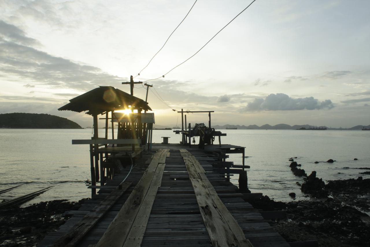 Benjaporn Resort Ko Si Chang