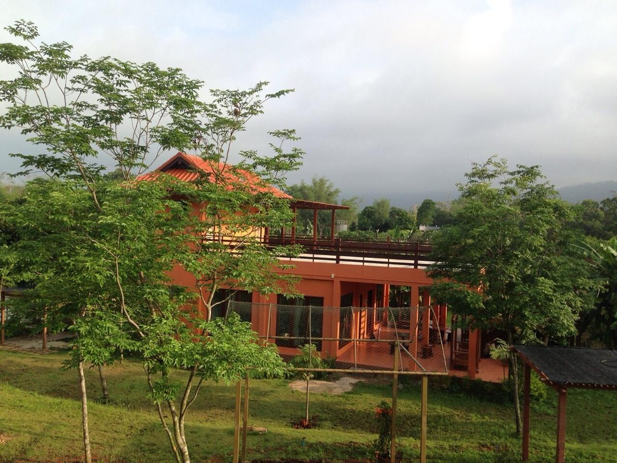 Taksina Garden Resort