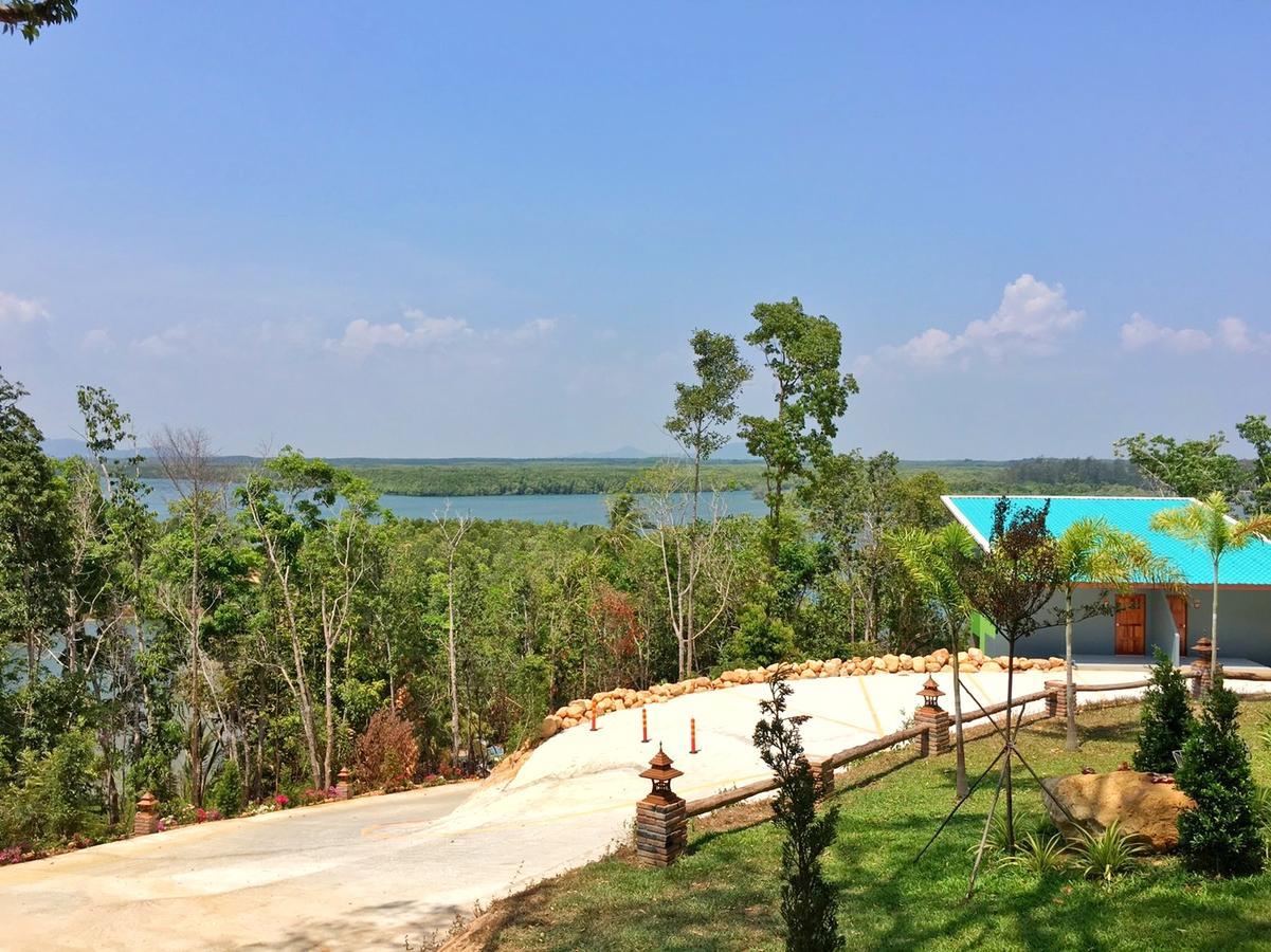 Resort Barefeet Heaven Hill Naturist Resort Ban Chao Mai