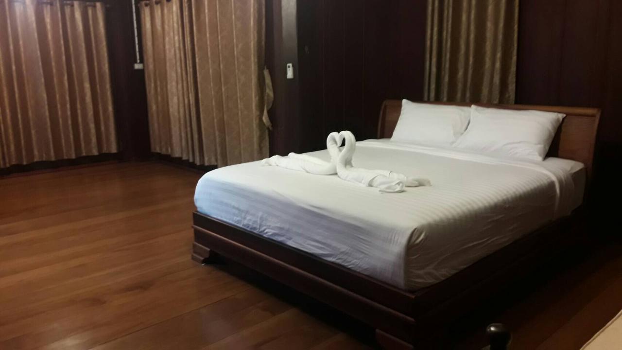 Taksina Garden 2* Wang Nam Khiao