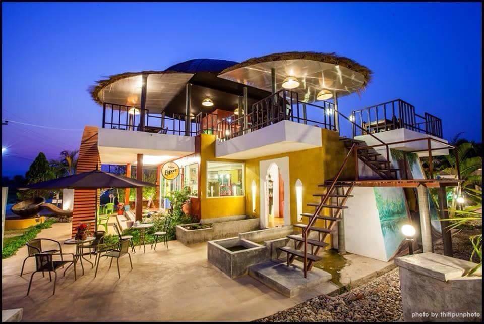Resort Fullhouse Mae Suai